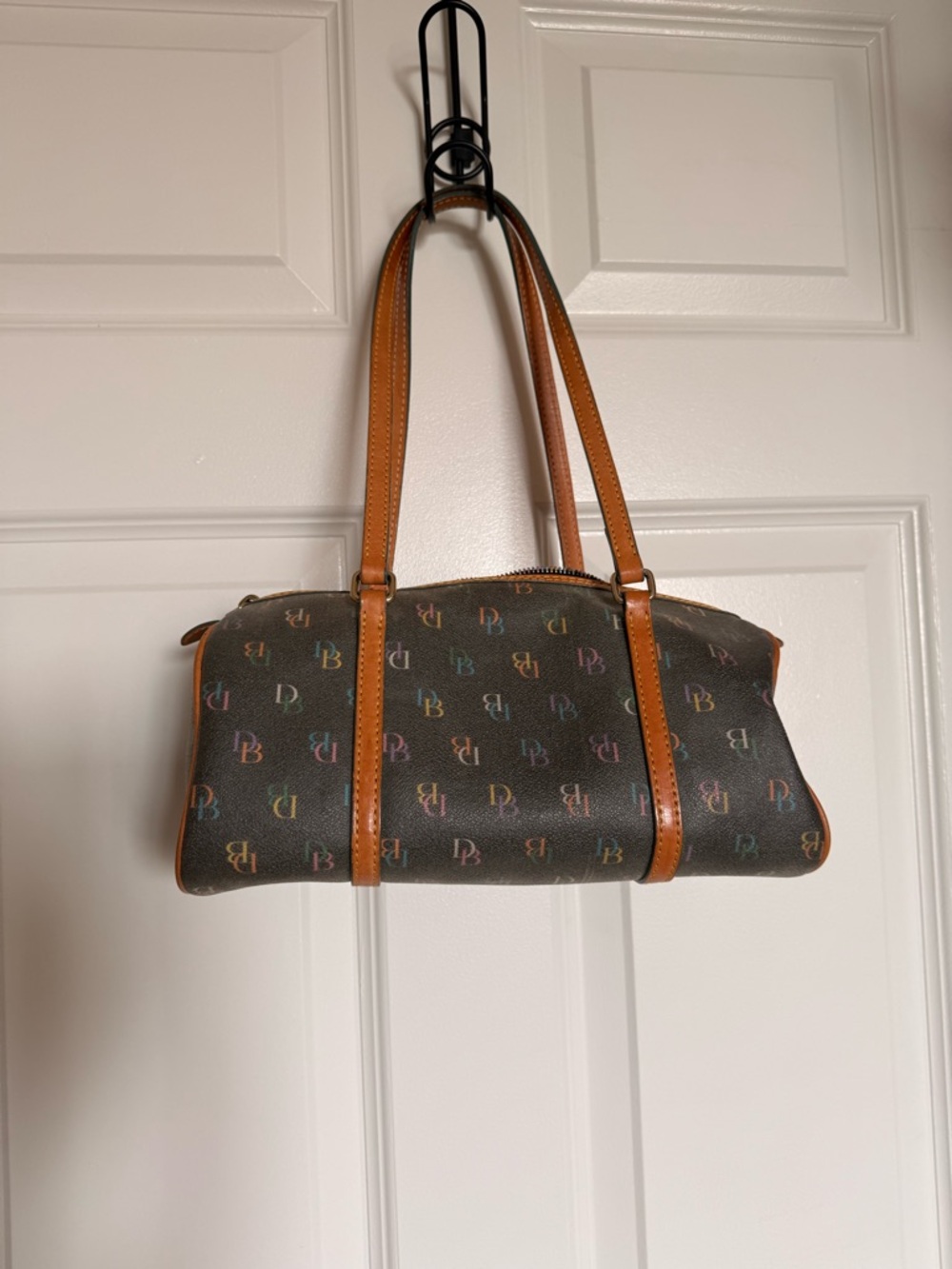 Dooney & Bourke Brown Multicolor DB Logo Shoulder Bag with Tan Trim - Picture 2 of 9
